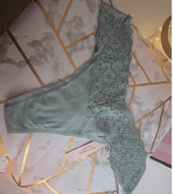 Victorias Secret: sage green lace thong - S