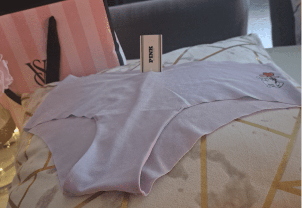 Victorias Secret: Pink  lilac underwear with "puppy and hearts" insignia - M